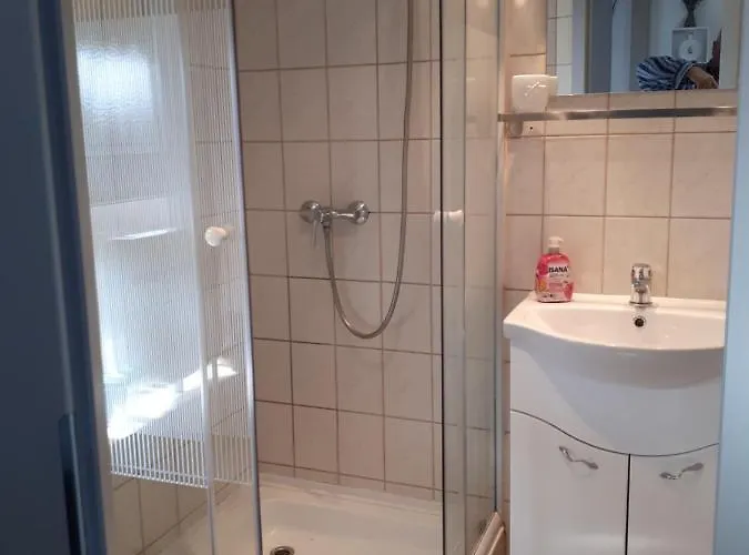 Mini Vendeghaz 3* בודארוס